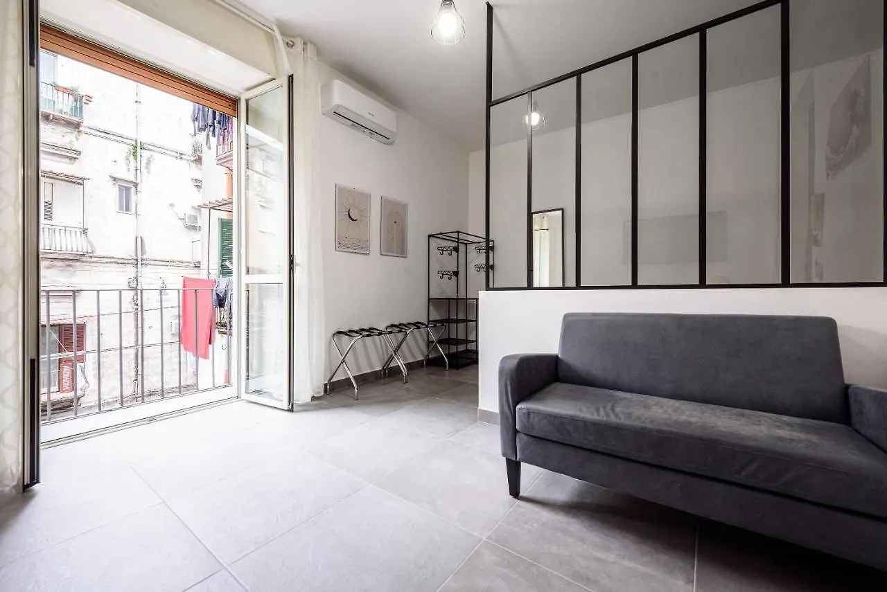 Apartment In The Heart Of Naples