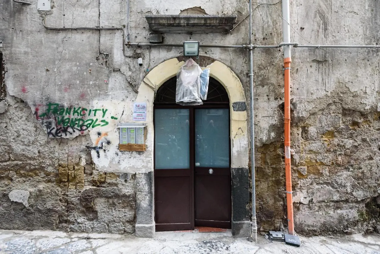 Apartment In The Heart Of Naples