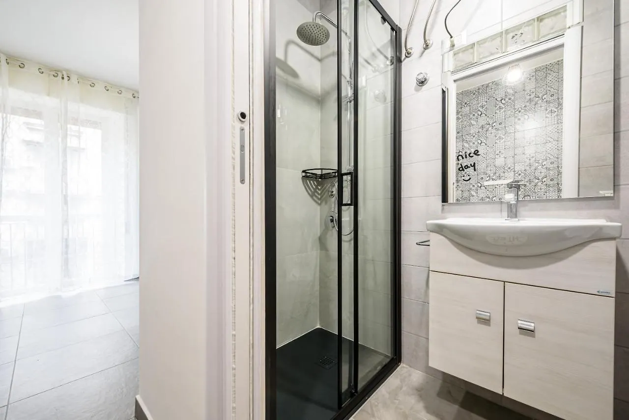 Apartment In The Heart Of Napels
